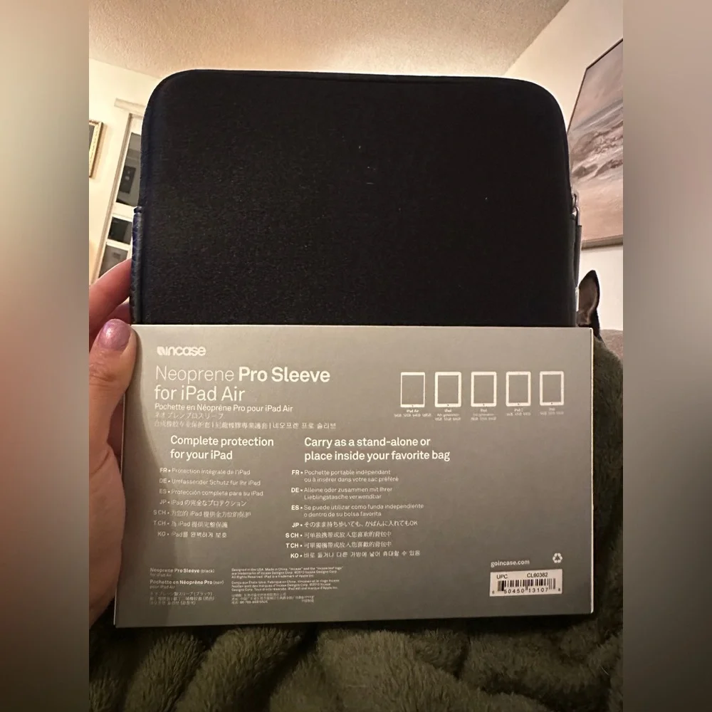 Incase Neoprene Sleeve for iPad Air - Dark Gray